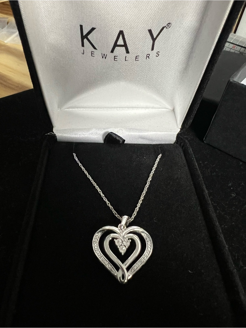 Kay Jewelers Silver Heart Pendant Necklace - NWOT STERLING SILVER DIAMOND